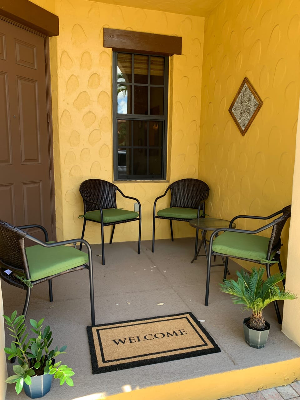 Front Porch/Patio Area