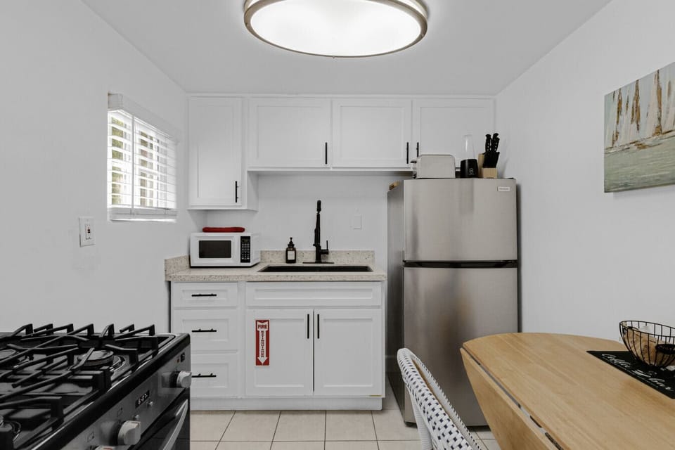 Clean and tidy kitchen