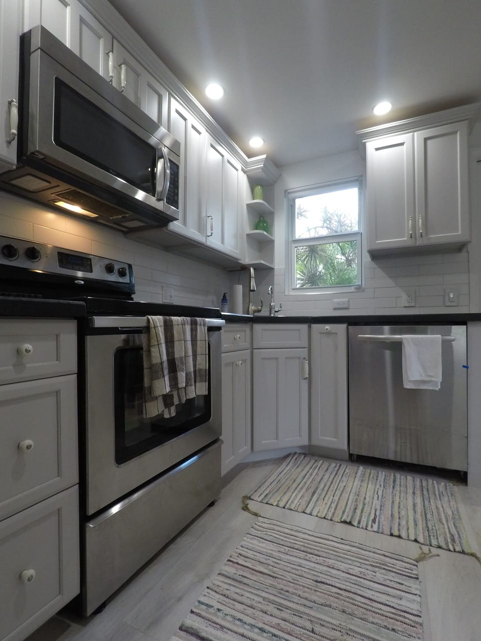 Just enough kitchen to handle all your cooking needs.