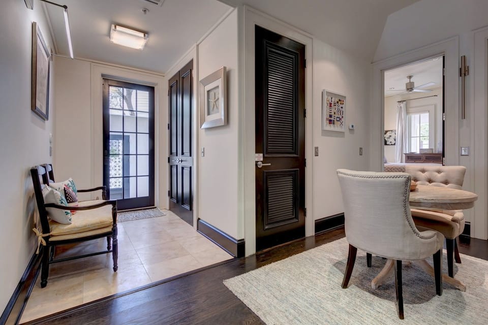 Foyer toward Entry