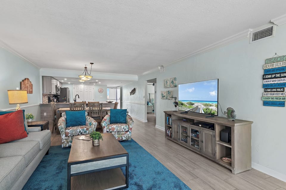 Living Room with large tv