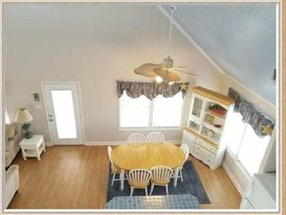 Dining from loft