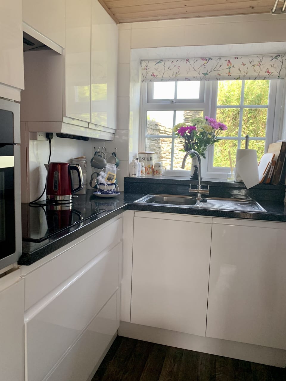 Full Modern kitchen 