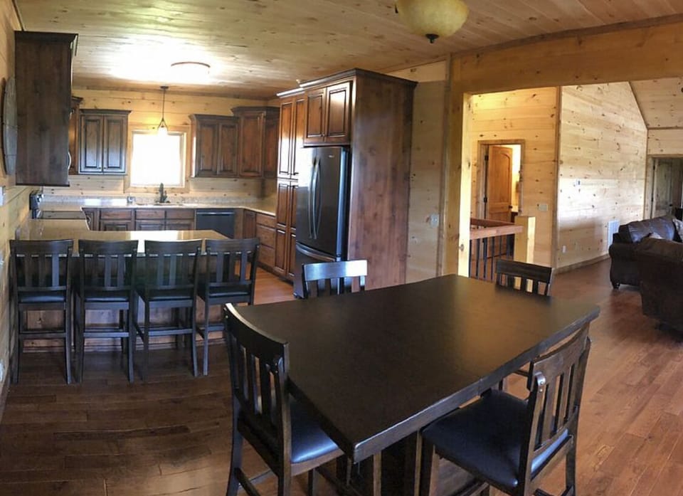 Kitchen and dining area. 