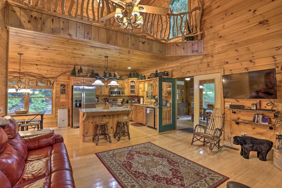 Living Room | 2,800 Sq Ft
