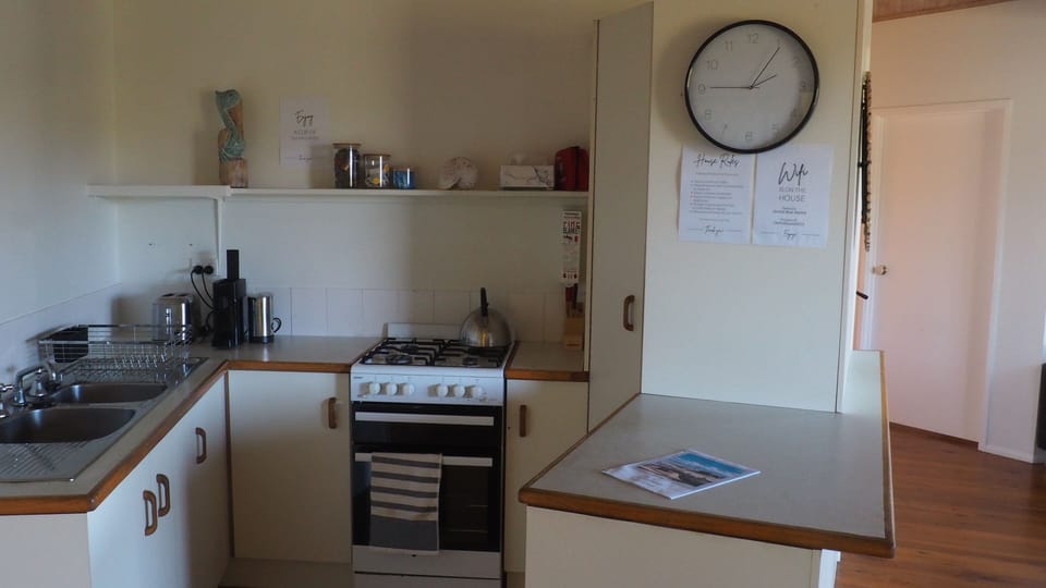 Level 1 - Kitchen 