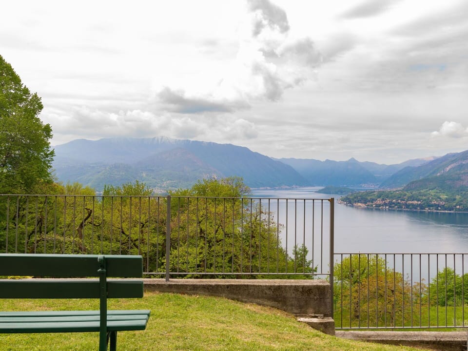 Cloud, Sky, Water, Plant, Mountain, Natural Landscape, Outdoor Bench, Lake, Highland, Land Lot
