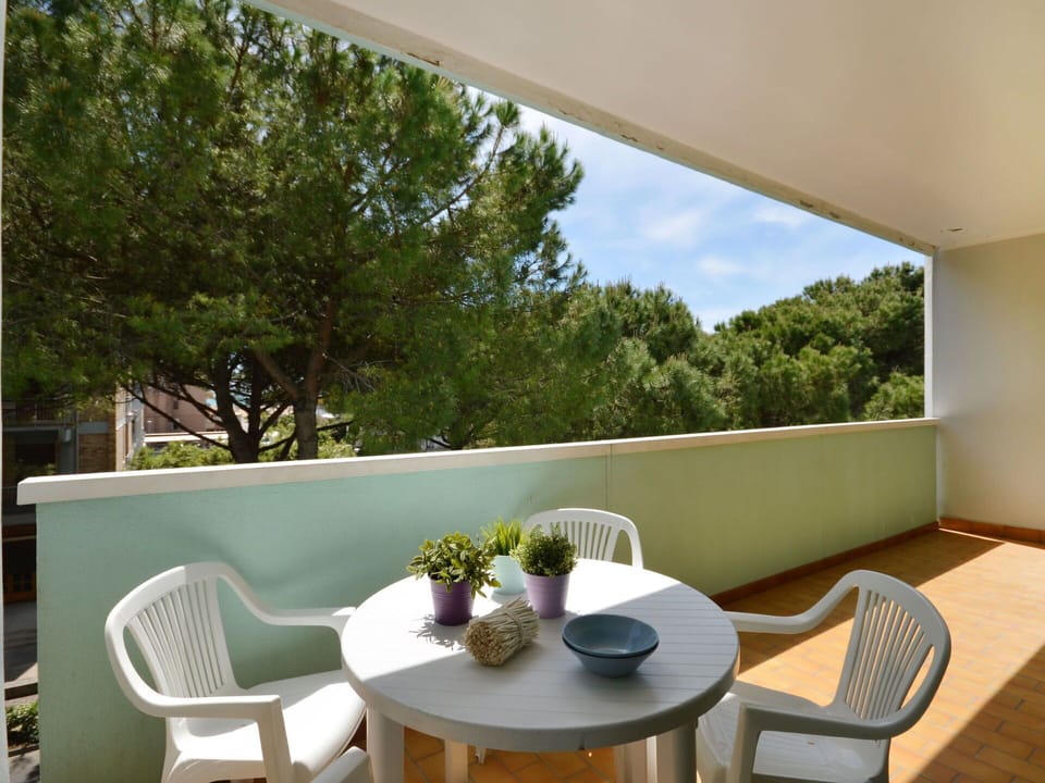 Property, House, Room, Real Estate, Building, Furniture, Interior Design, Table, Home, Balcony