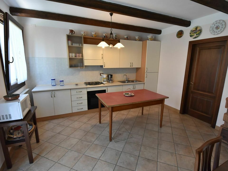 Property, Room, Furniture, Building, House, Interior Design, Floor, Ceiling, Table, Real Estate