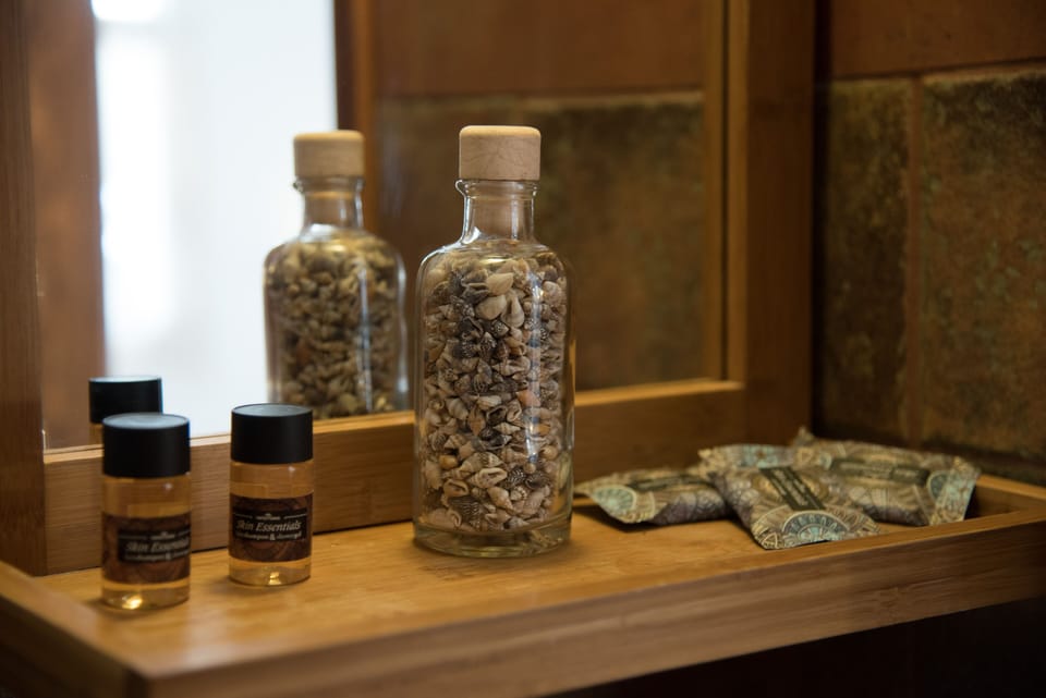 Bathroom amenities