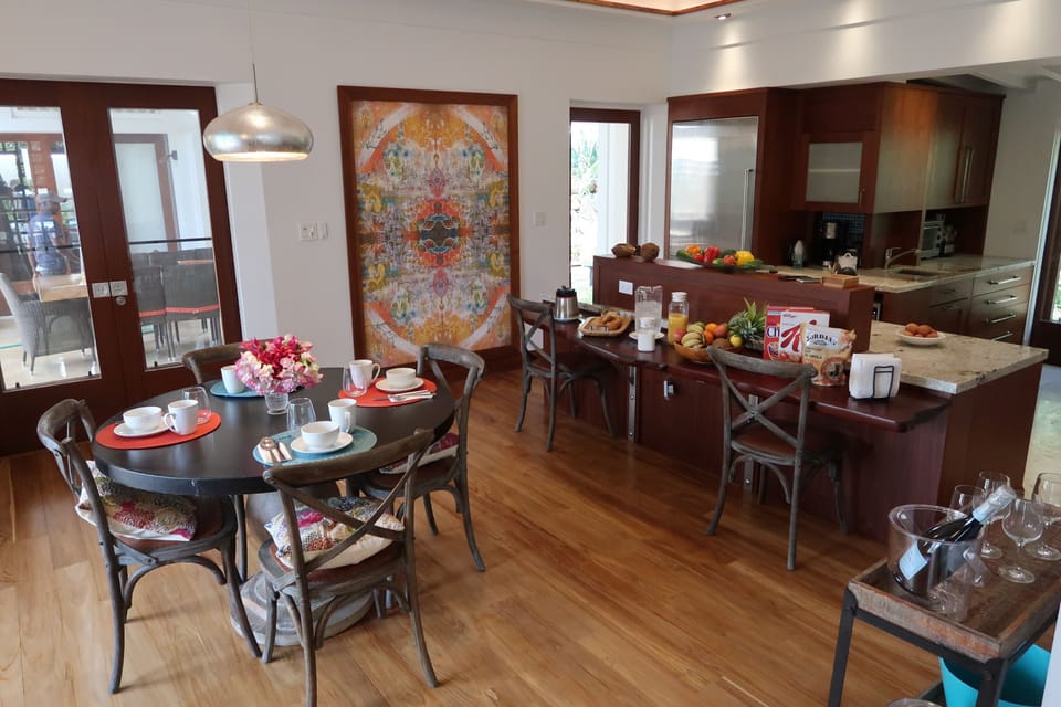 Breakfast Room