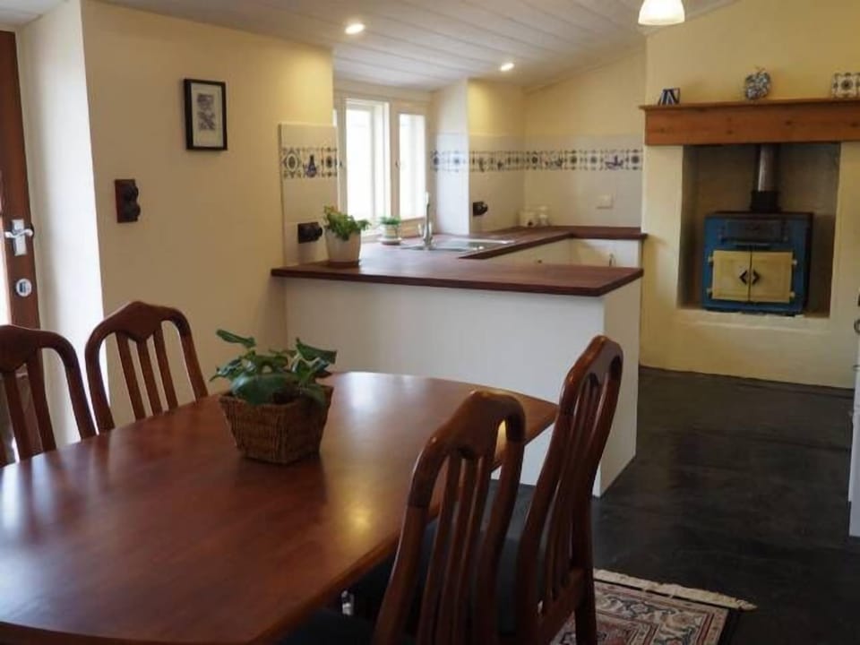 Kitchen/Dining