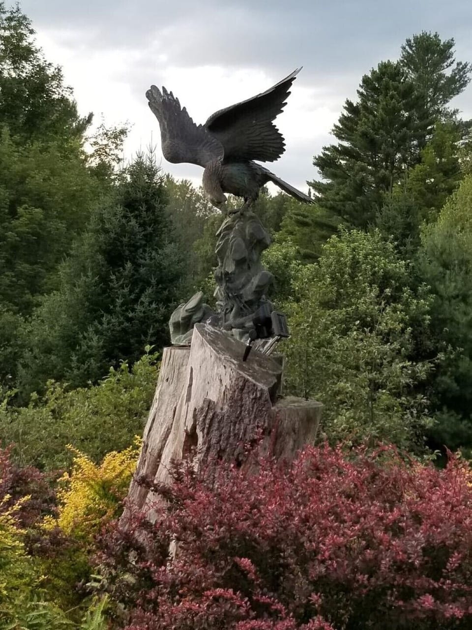 Chinese bronze eagle sculpture C-1860