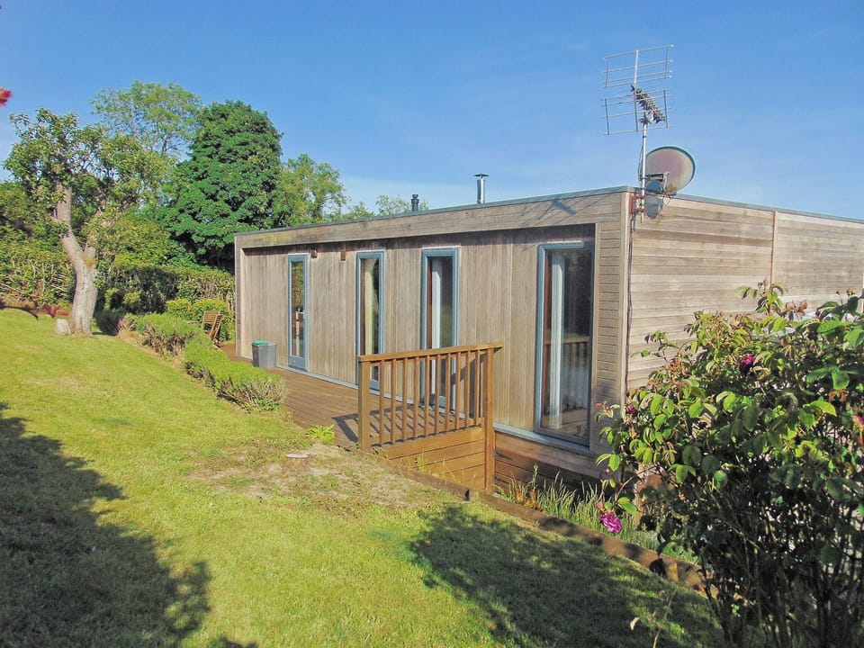 Quiet country lodge retreat | The Wooden Lodge, Upper Lye, near Presteigne