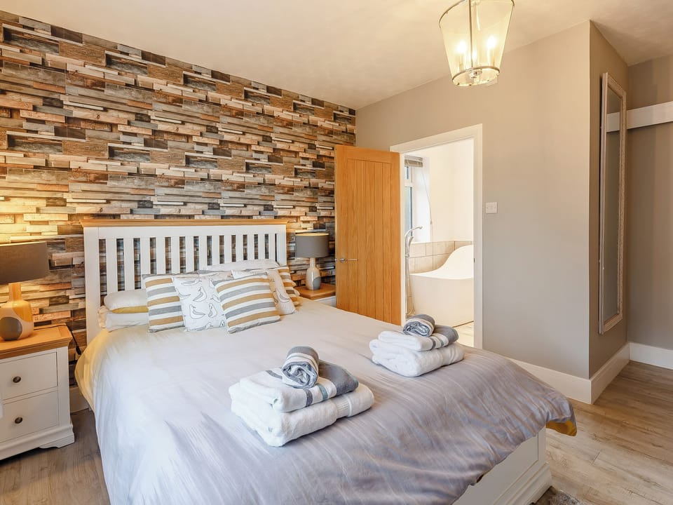 Double bedroom | Serenity Sands - Blue Waters Apartments, Goodrington, near Paignton