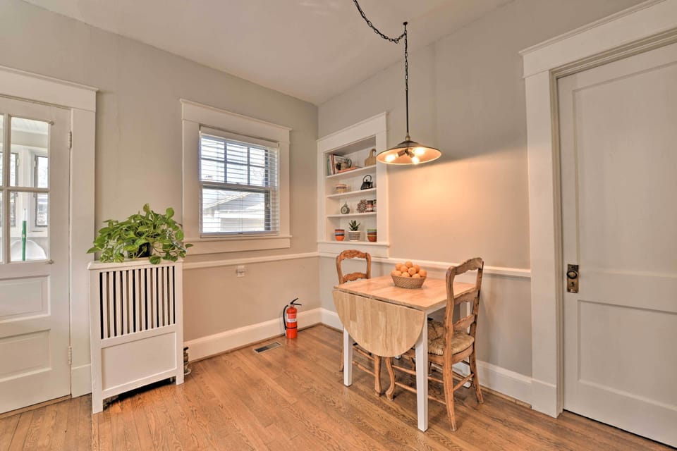 Breakfast Nook