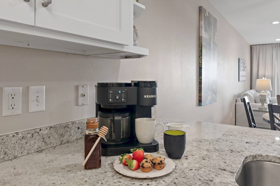 Keurig or Coffee Pot for you to Enjoy your Morning cup or pot Joe!