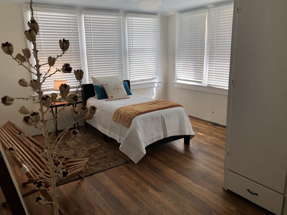 Back bedroom