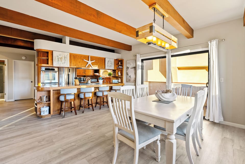 Dining Room Table, Kitchen/Bar Seats
