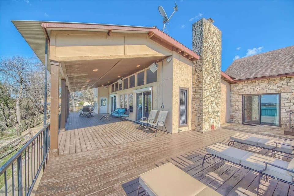 Spacious back deck.