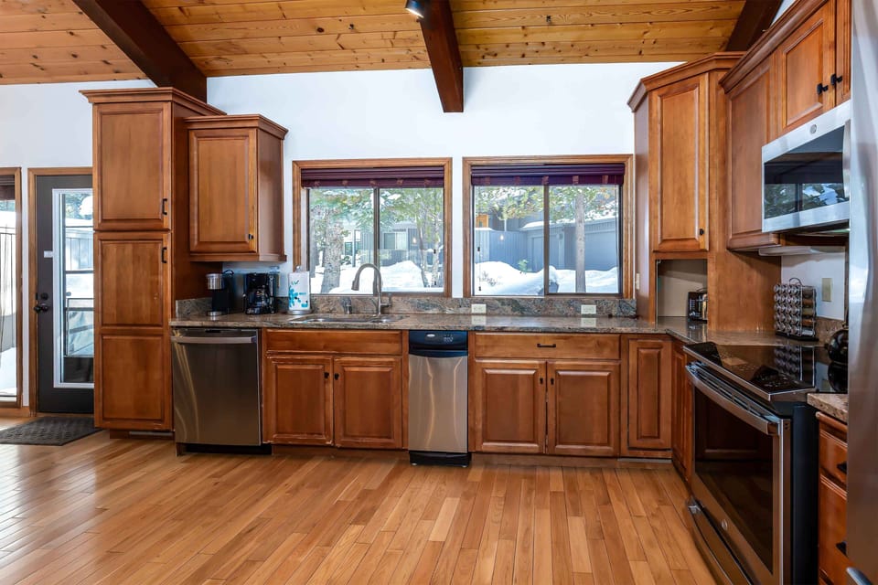 Kitchen - Main Level