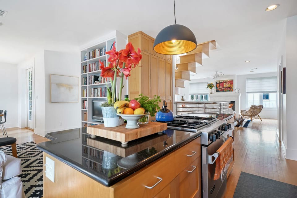 FULLY EQUIPPED, SPACIOUS KITCHEN NEXT TO LIVING
