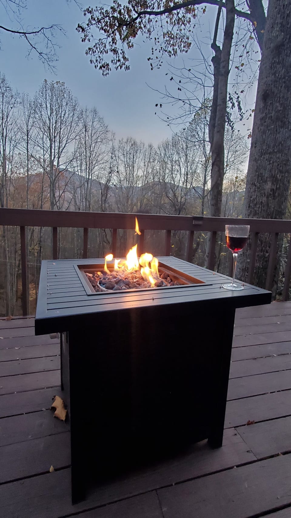 Mountain evenings by the fire, surrounded by peaceful mountain views