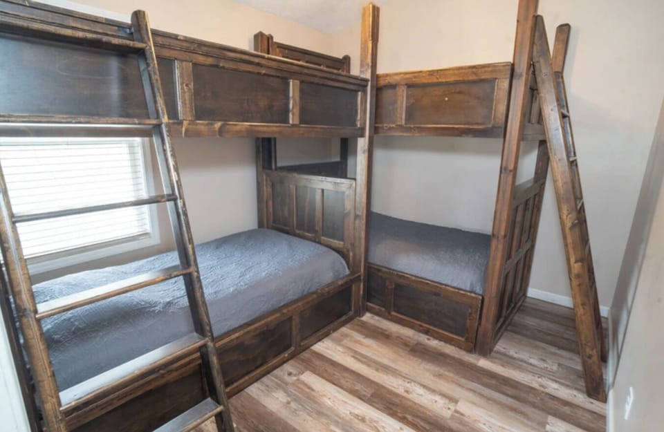 Bedroom 2 - XL Twin Bunks