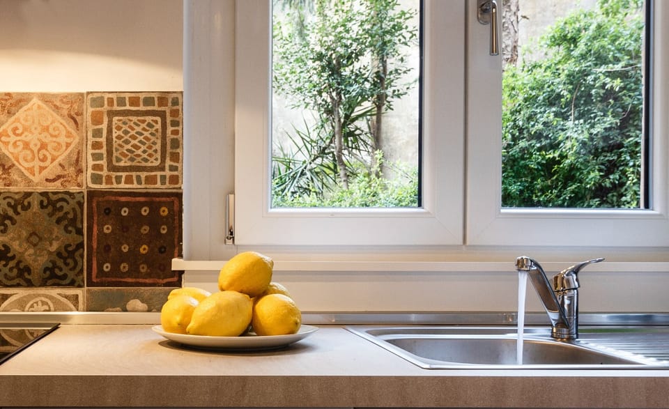 Fully equipped kitchen