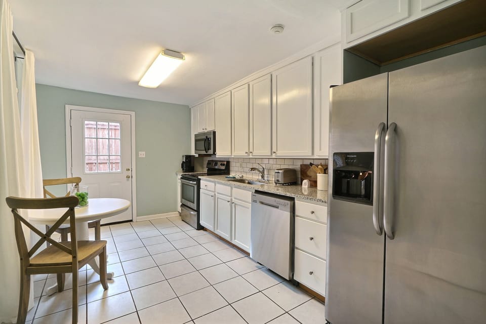 Fully equipped kitchen