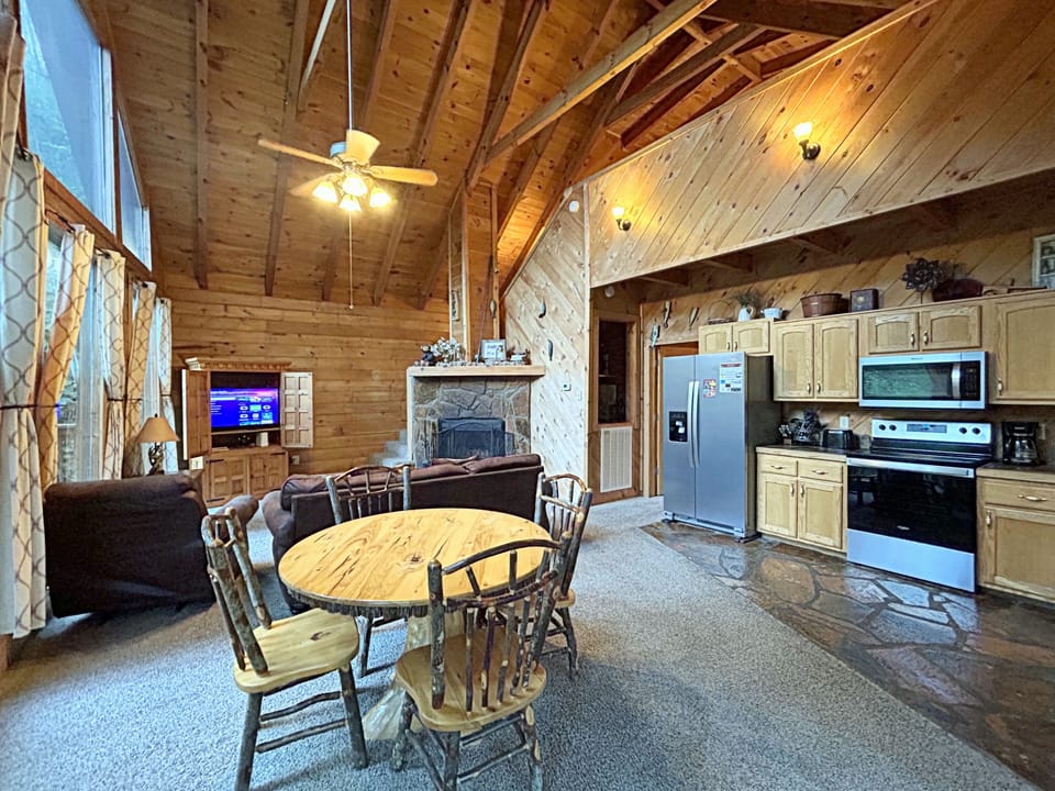 Open floor plan and high ceilings