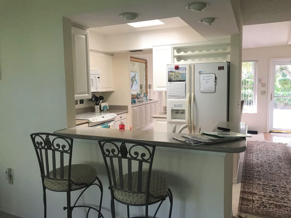 Breakfast Nook / Kitchen