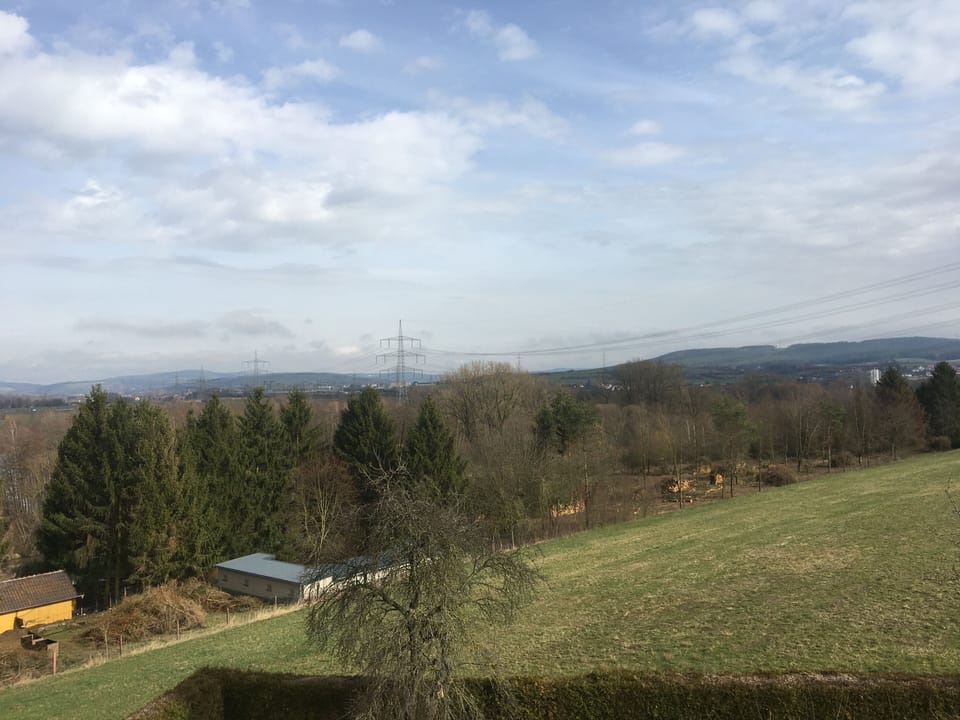 Large vacation apartment / fitter's apartment on the outskirts of the village in a quiet location Apartment in Bavaria