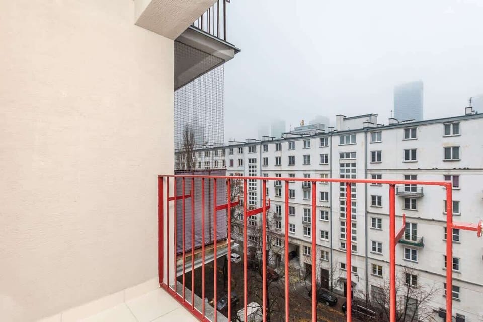 Balcony with a view of the surroundings.