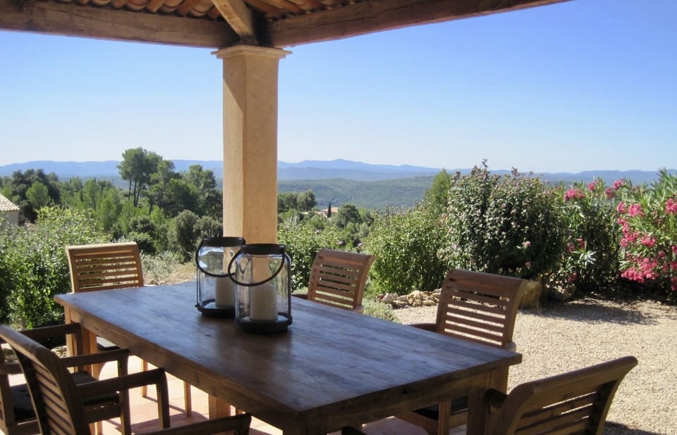 Covered terrace for al fresco dining