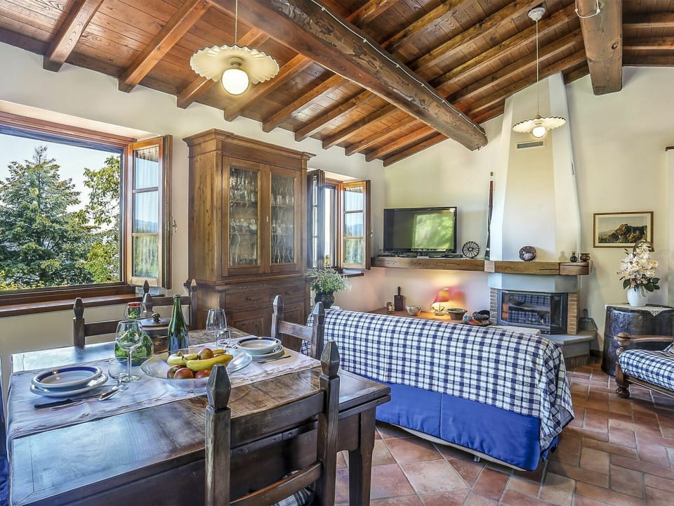 Property, Room, Building, Furniture, Ceiling, Interior Design, House, Beam, Home, Real Estate