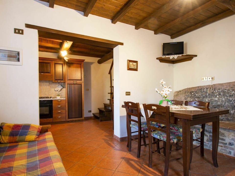 Furniture, Table, Property, Building, Picture Frame, Wood, Lighting, Interior Design, Flooring, Floor