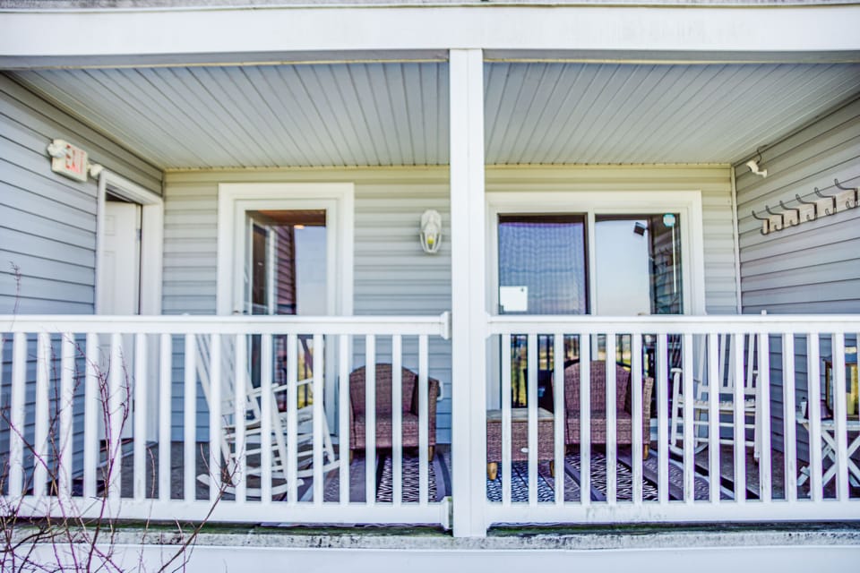 Water view porch