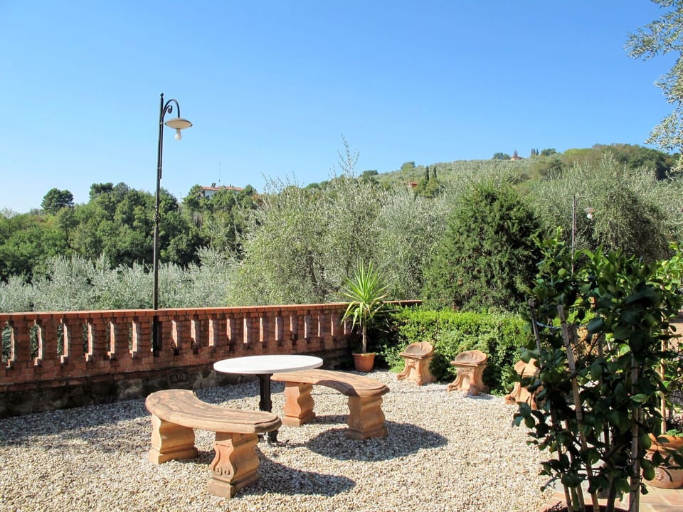 Property, Furniture, Tree, Table, Wilderness, Garden, Real Estate, Botany, Landscape, Grass Family