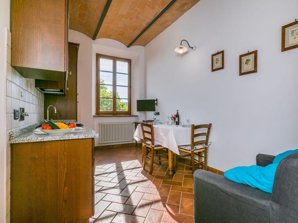 Cabinetry, Furniture, Picture Frame, Property, Countertop, Window, Wood, Interior Design, Architecture, Floor