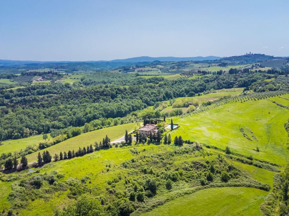 Sky, Plant, Ecoregion, Natural Landscape, Natural Environment, Land Lot, Vegetation, Tree, Highland, Agriculture