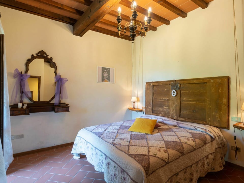 Furniture, Property, Mirror, Building, Comfort, Azure, Wood, Bed Frame, Cabinetry, Lighting