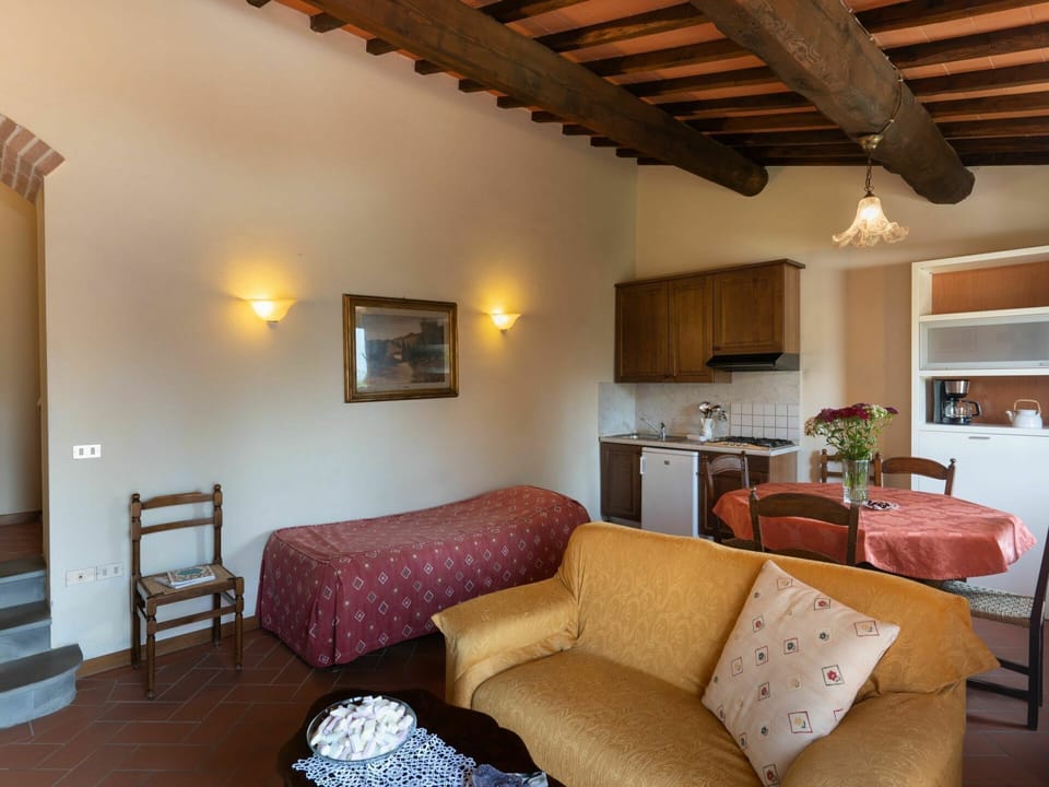 Table, Furniture, Property, Couch, Comfort, Building, Wood, Interior Design, Architecture, Houseplant