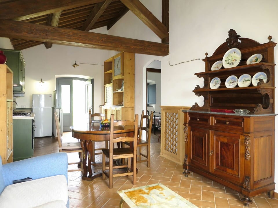 Room, Property, Furniture, Building, Interior Design, House, Beam, Home, Real Estate, Living Room