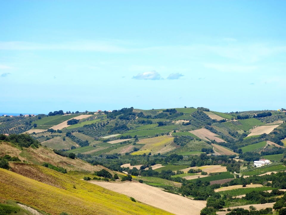 Mountainous Landforms, Sky, Hill, Green, Natural Landscape, Highland, Rural Area, Hill Station, Mountain, Grassland