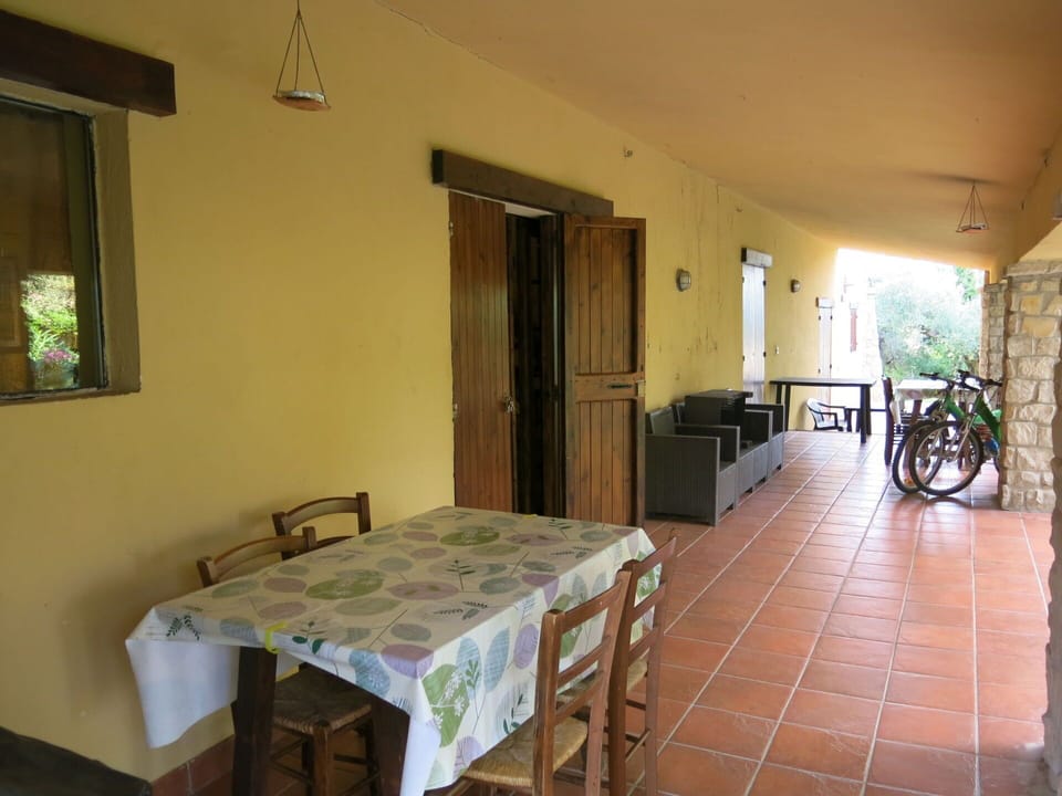 Property, Room, Building, Floor, Furniture, House, Real Estate, Table, Interior Design, Ceiling