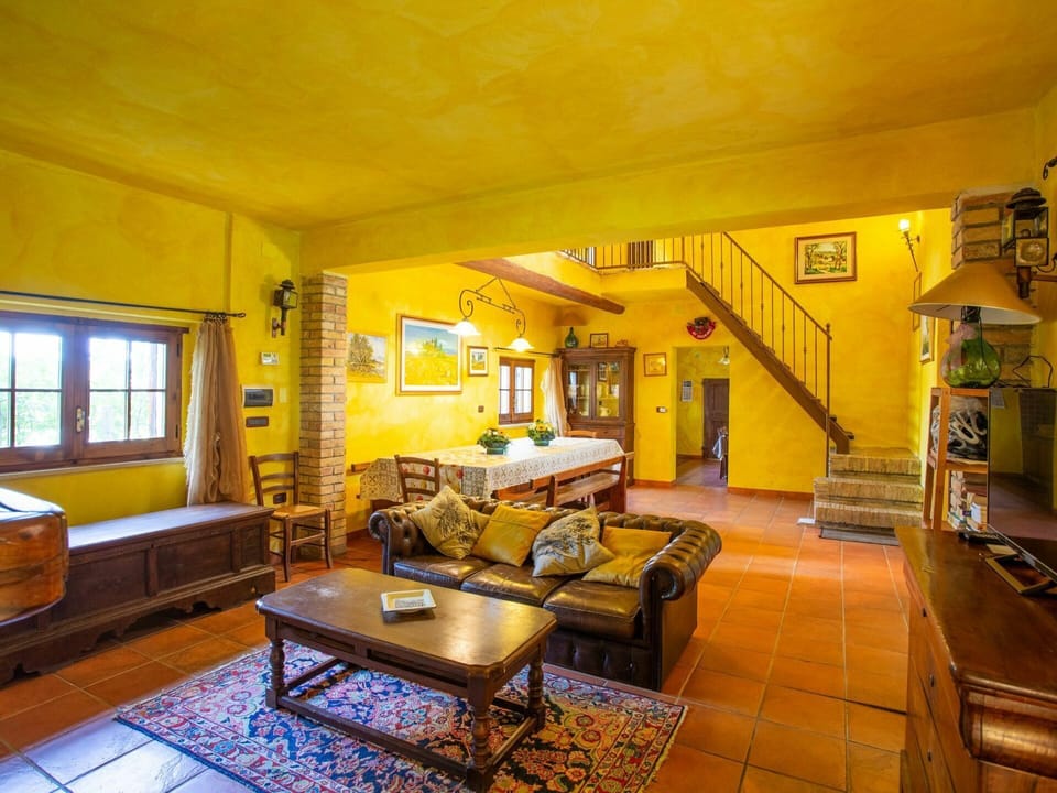 Couch, Furniture, Property, Picture Frame, Table, Building, Window, Lighting, Wood, Studio Couch