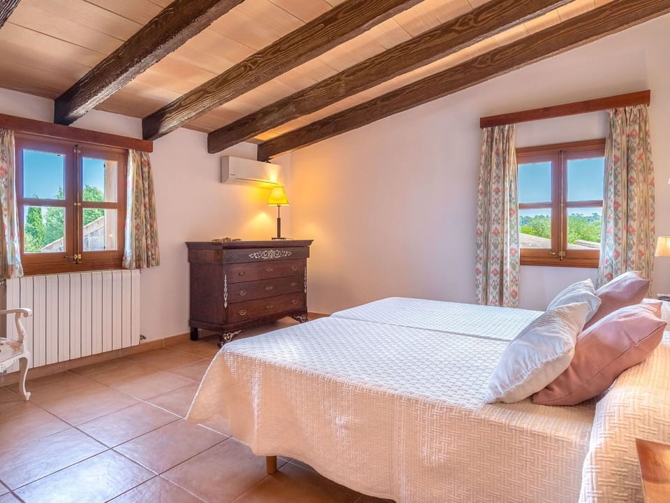 Furniture, Building, Window, Comfort, Wood, Bed Frame, Interior Design, Shade, Floor, Bed