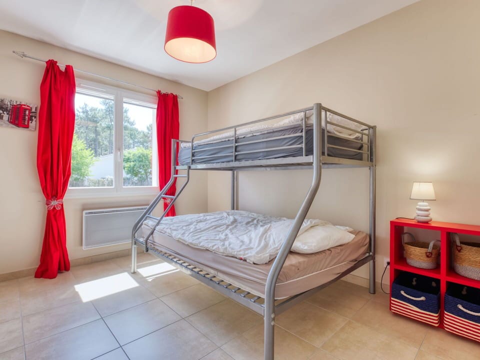 Property, Furniture, Comfort, Wood, Bed Frame, Building, Window, Lighting, Interior Design, House