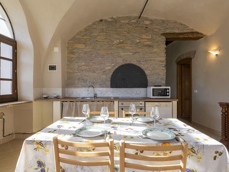 Table, Furniture, Property, Cabinetry, Window, Chair, Wood, Interior Design, Kitchen, Floor